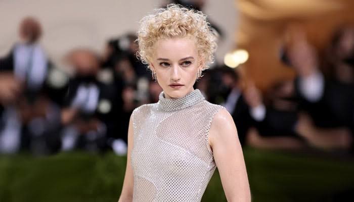 Julia Garner