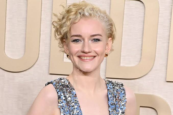 Julia Garner